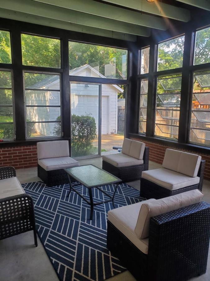 Spacious Centrally Located 3 Bed 2 Bath - Sleeps 8 モンゴメリー エクステリア 写真