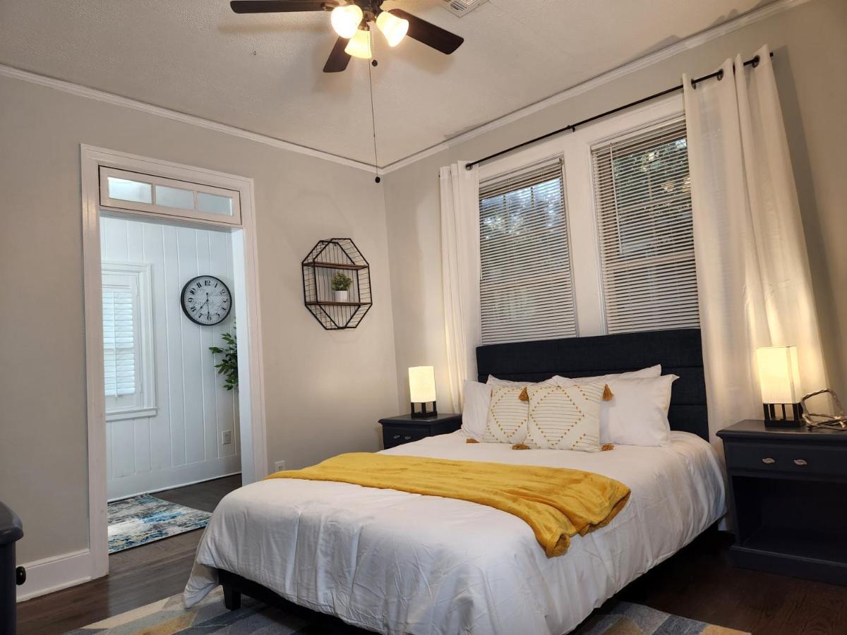 Spacious Centrally Located 3 Bed 2 Bath - Sleeps 8 モンゴメリー エクステリア 写真