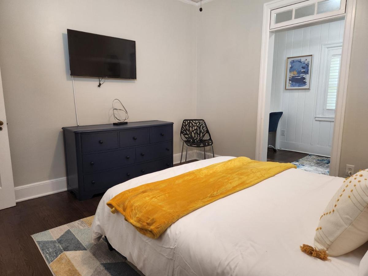 Spacious Centrally Located 3 Bed 2 Bath - Sleeps 8 モンゴメリー エクステリア 写真