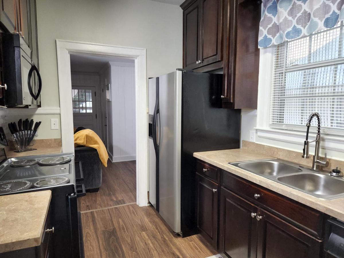 Spacious Centrally Located 3 Bed 2 Bath - Sleeps 8 モンゴメリー エクステリア 写真