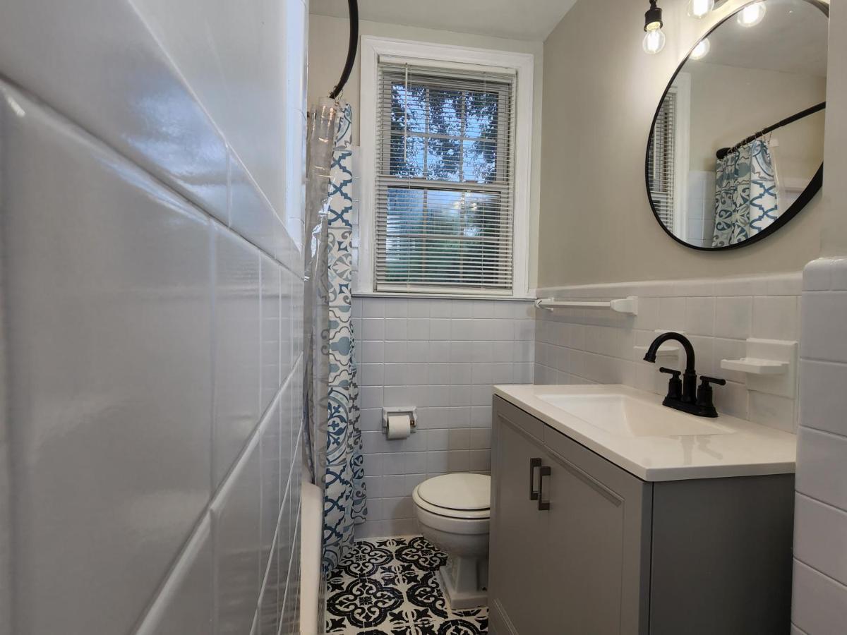 Spacious Centrally Located 3 Bed 2 Bath - Sleeps 8 モンゴメリー エクステリア 写真